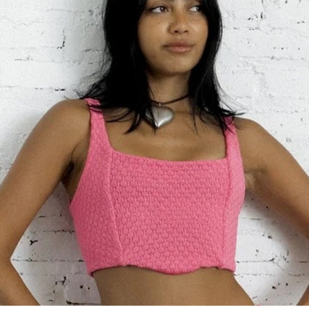 Indah Bri Knit Textured Crop Tank Top in Hot Pink Size Small NWT